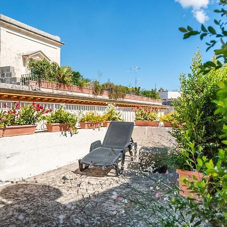 Il Garbino Suite And Apartment Lecce Buitenkant foto