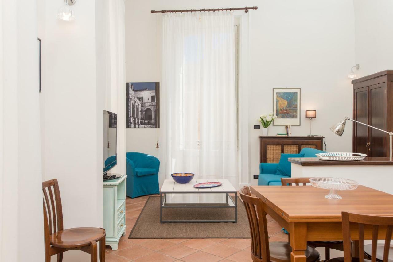 Il Garbino Suite And Apartment Lecce Buitenkant foto