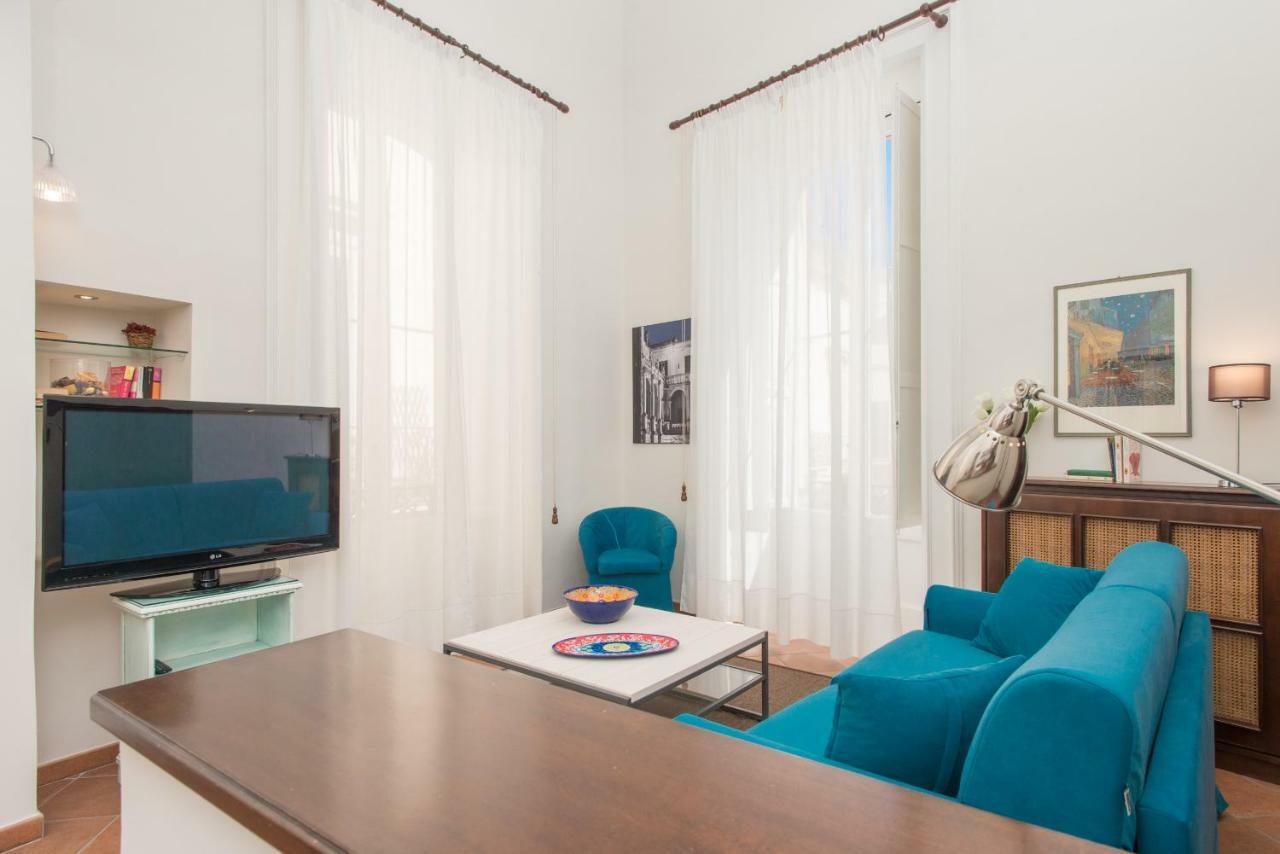 Il Garbino Suite And Apartment Lecce Buitenkant foto