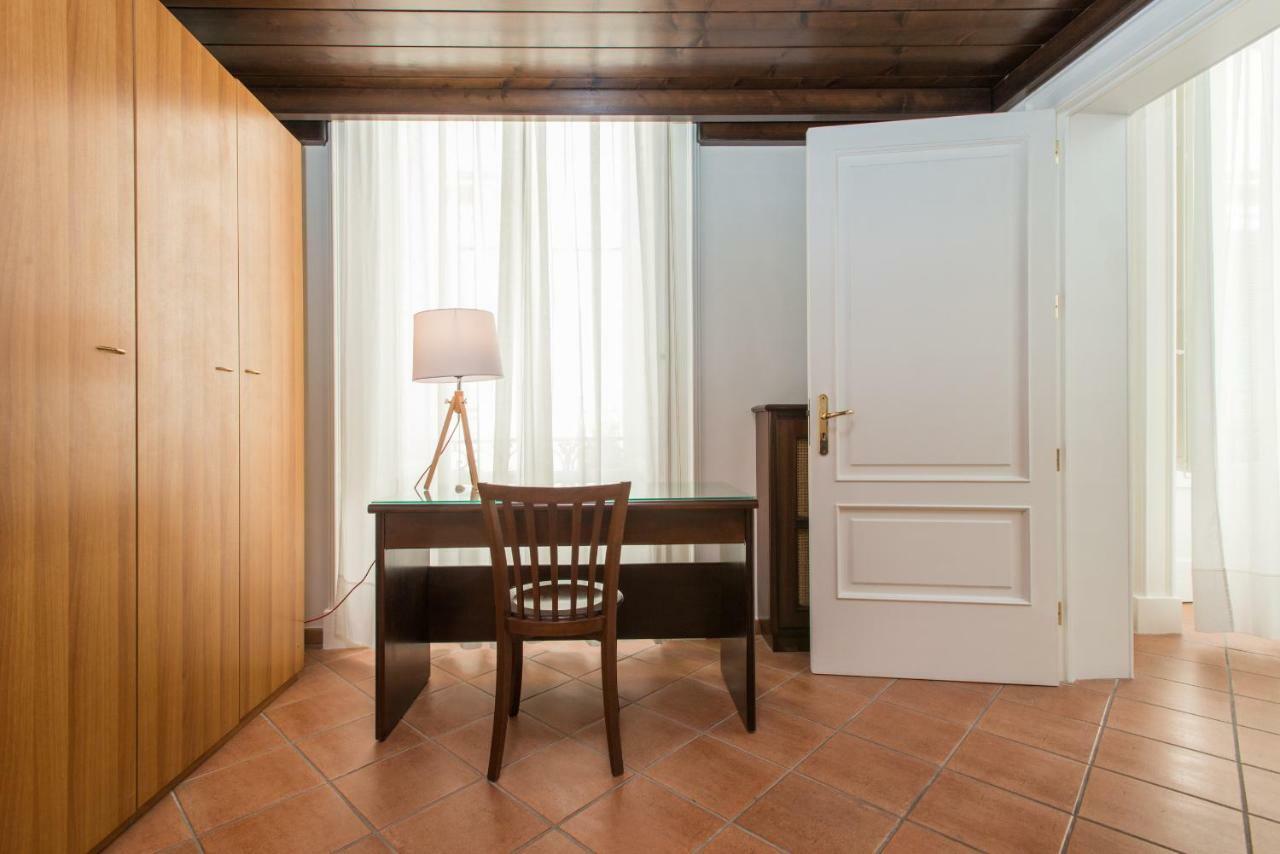 Il Garbino Suite And Apartment Lecce Buitenkant foto