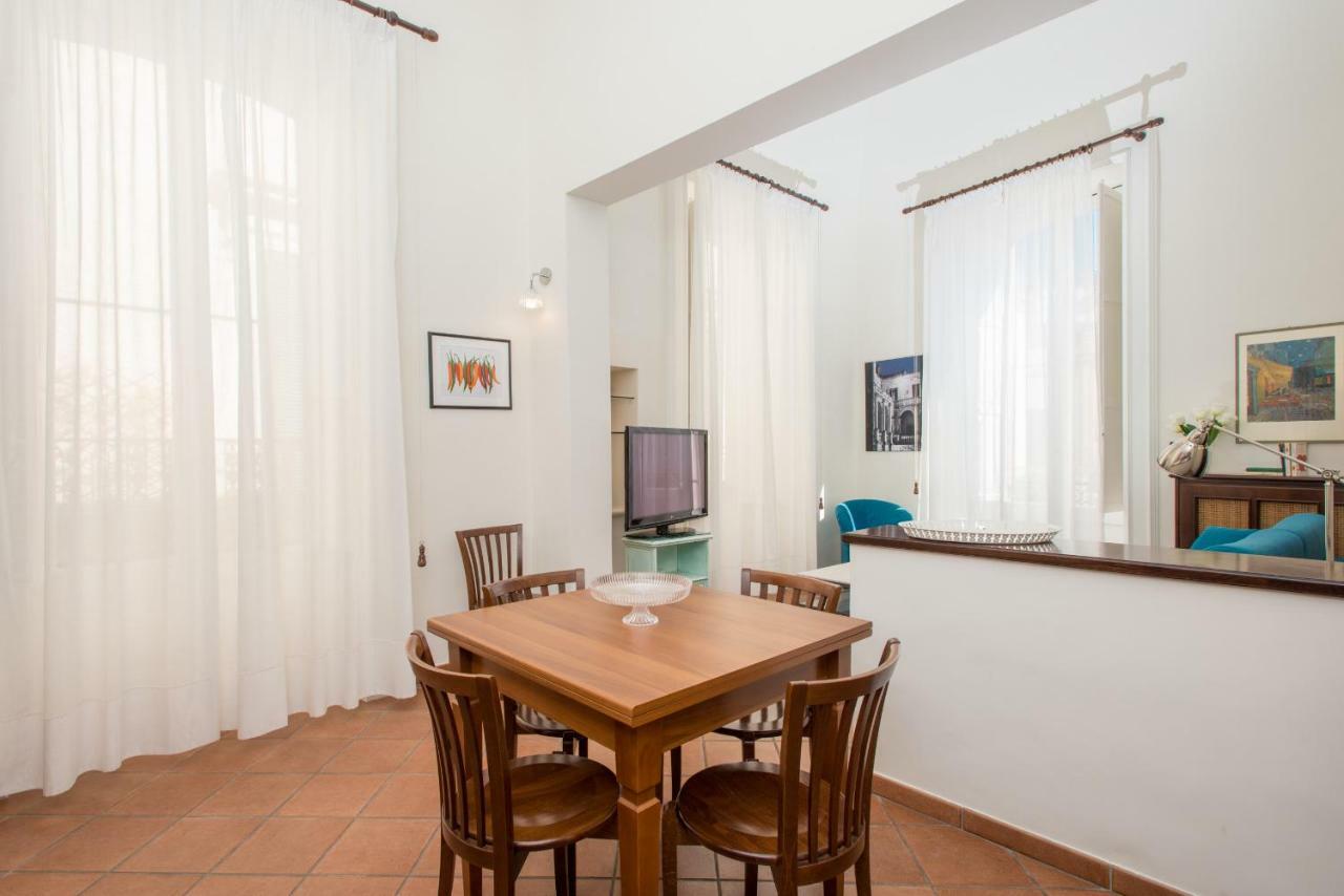 Il Garbino Suite And Apartment Lecce Buitenkant foto