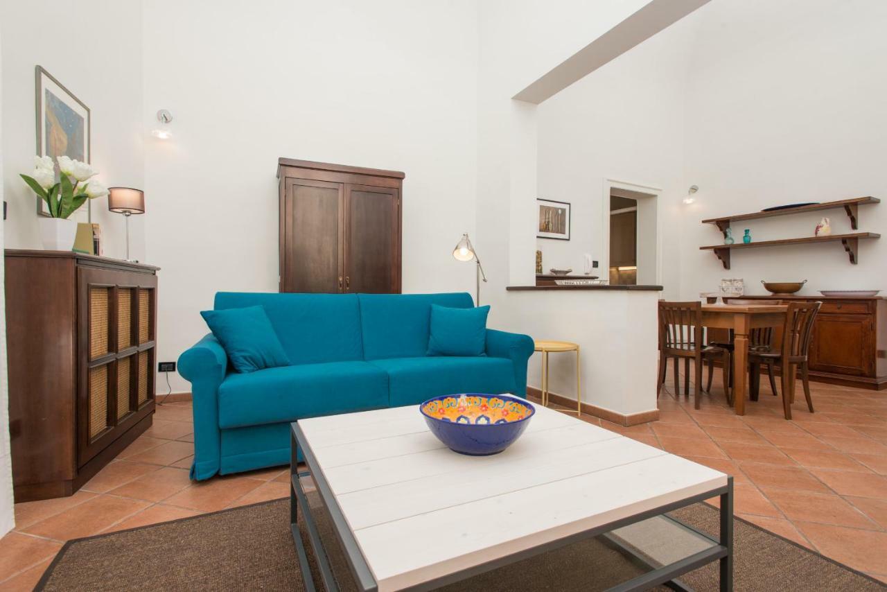 Il Garbino Suite And Apartment Lecce Buitenkant foto